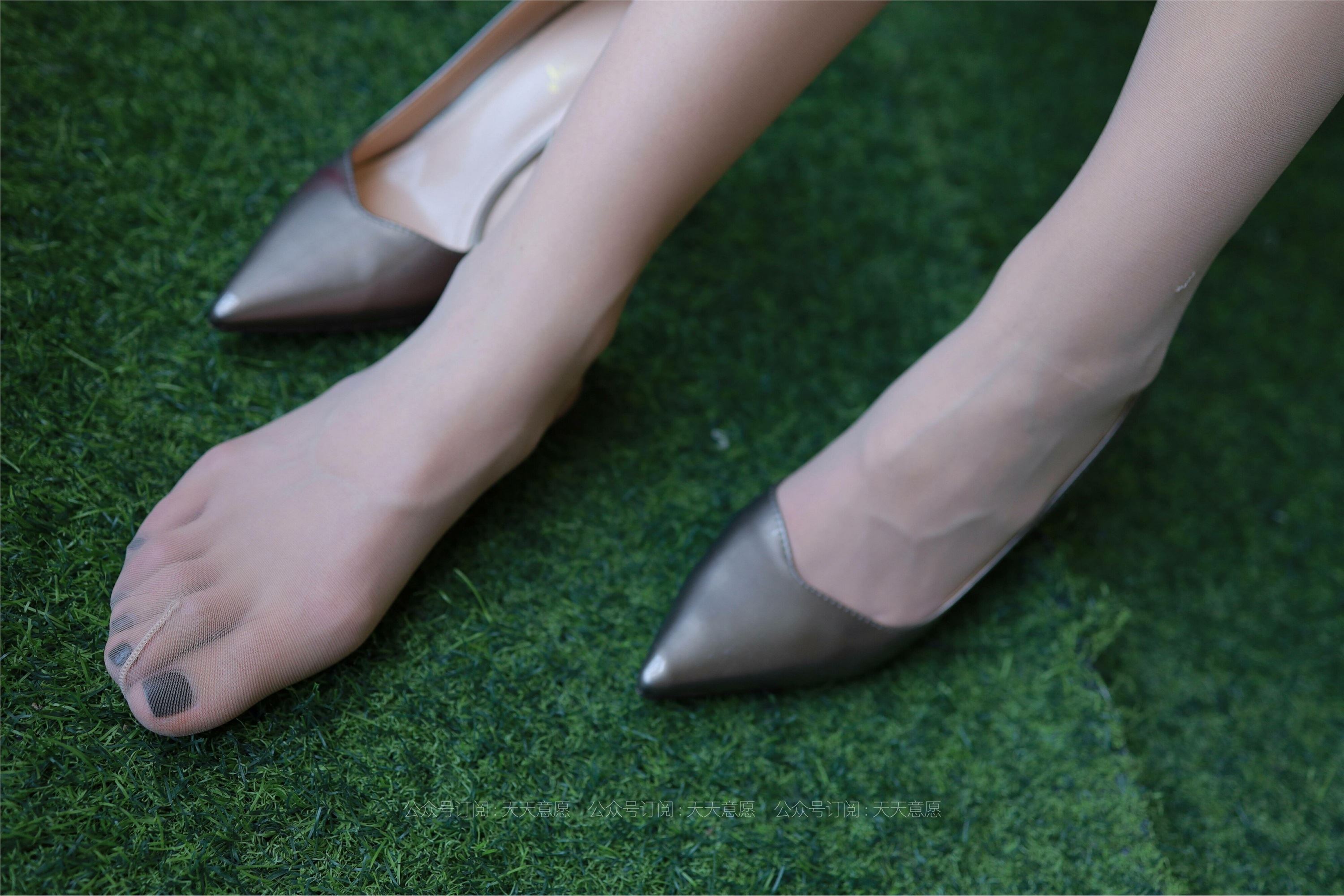 IESS异思趣向 - 模特：怡怡《长腿少女》